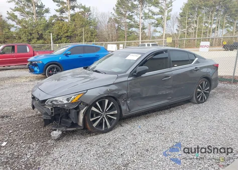 2021 Nissan Altima Sr Fwd z USA, uszkodzony, nr VIN 1N4BL4CV9MN417923